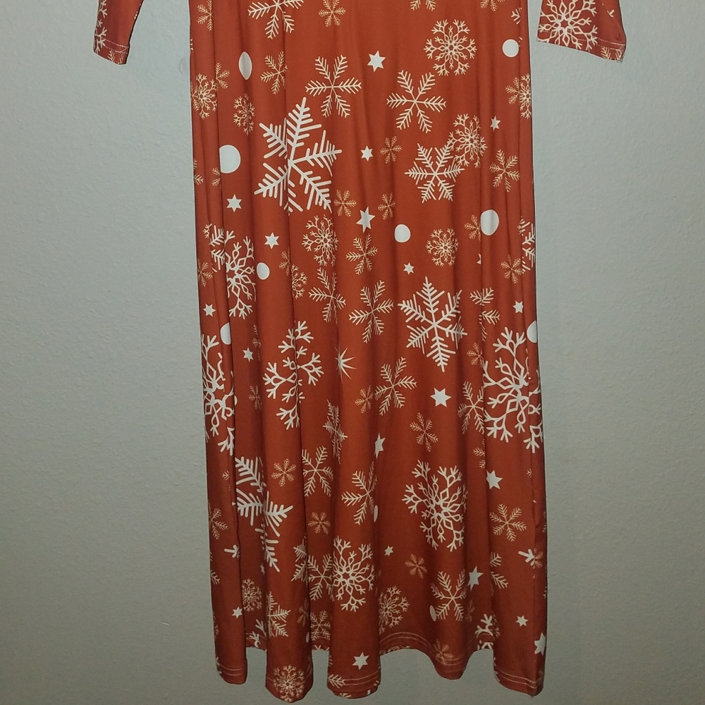 Snowflake Dress - Picture 3 of 4